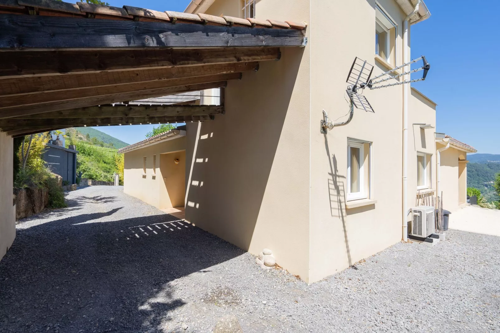 Villa - Les Vans-Exterior summer