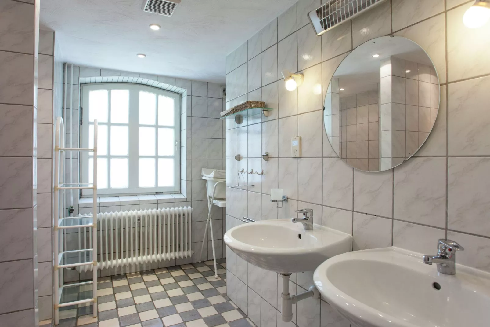 Los Elefantes-Bathroom