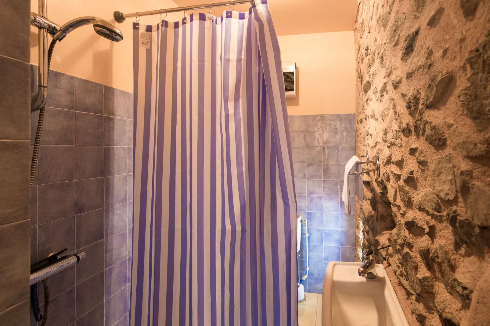 La Petite Maison-Badezimmer