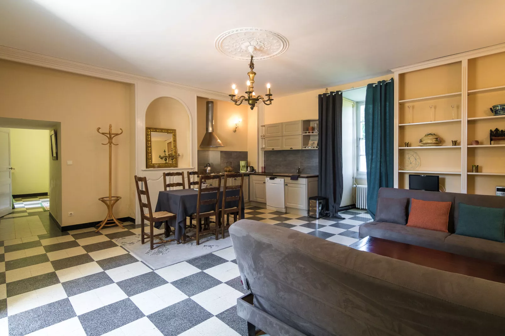 Le Grand Gite du Chateau-Living room