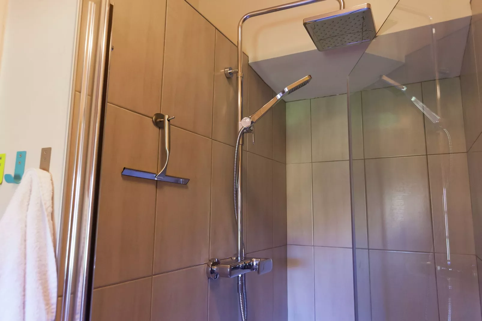 Chambre Rouge-Bathroom