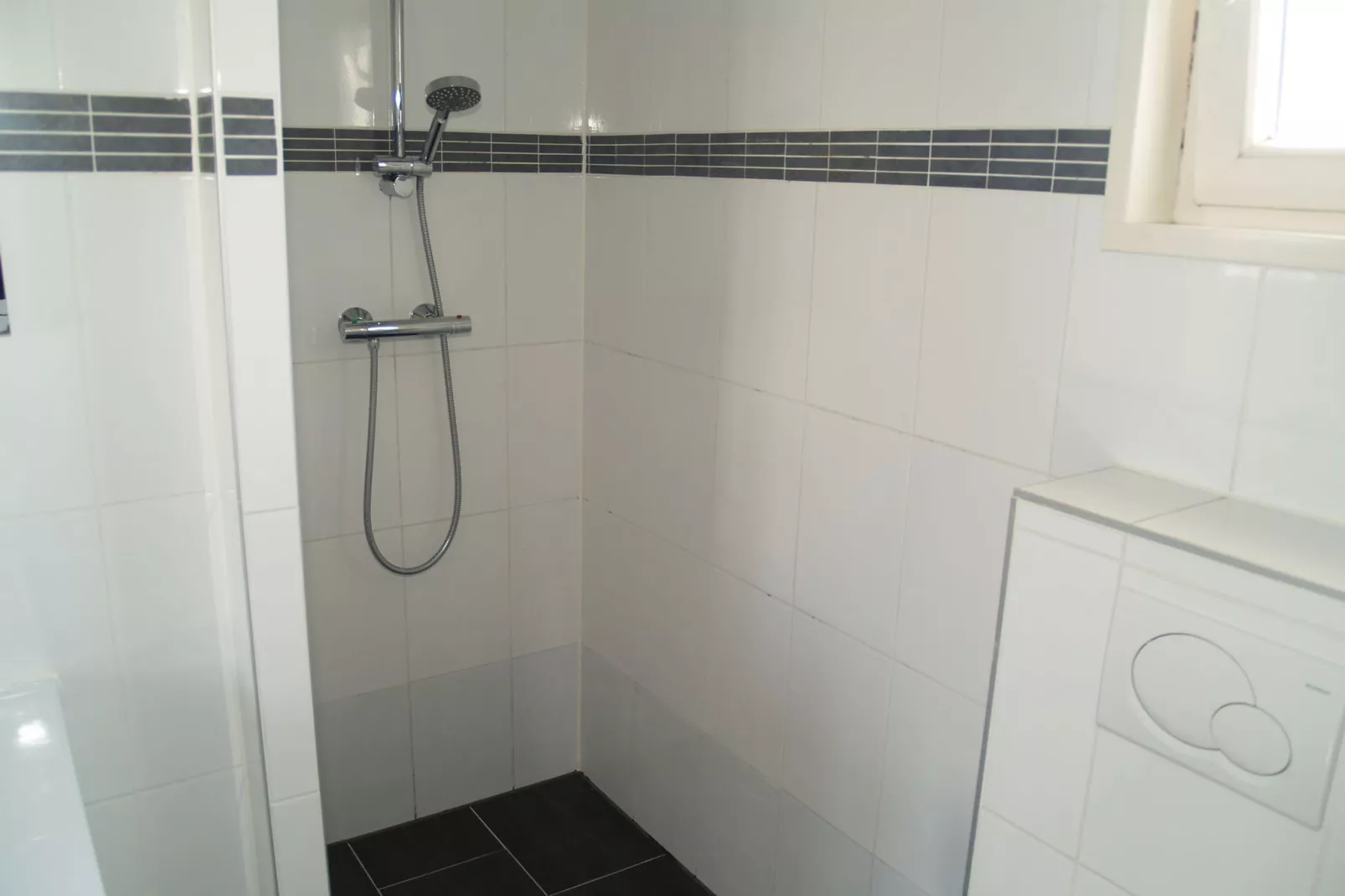 Resort Limburg 29-Bathroom