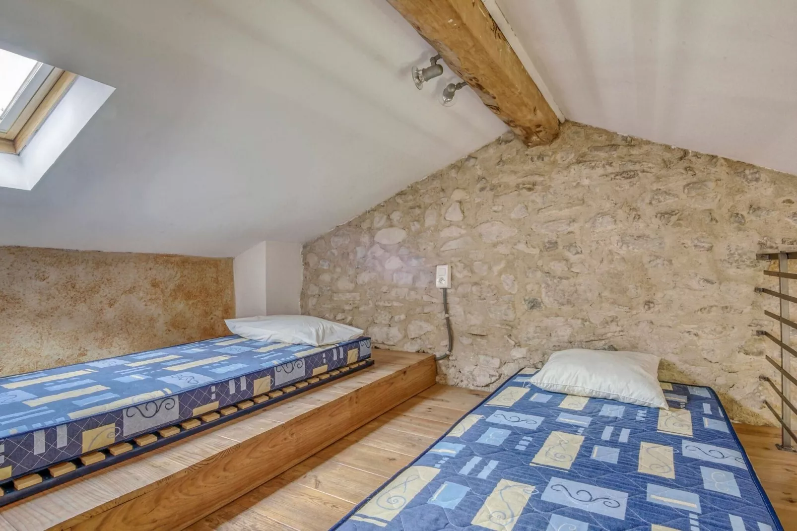 Maison de vacances - MARIGNAC-EN-DIOIS-Schlafzimmer