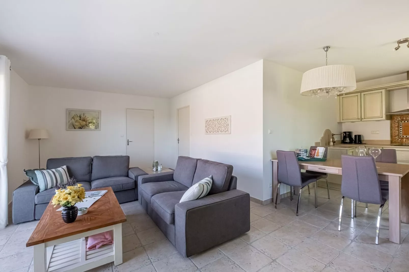 Villa Porthos-Living room