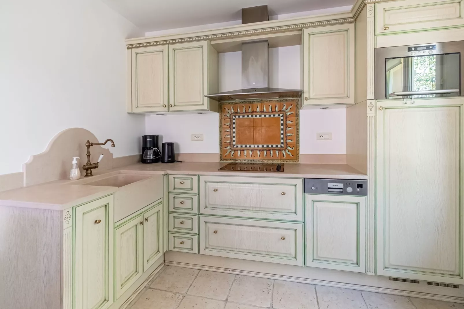 Villa Porthos-Kitchen