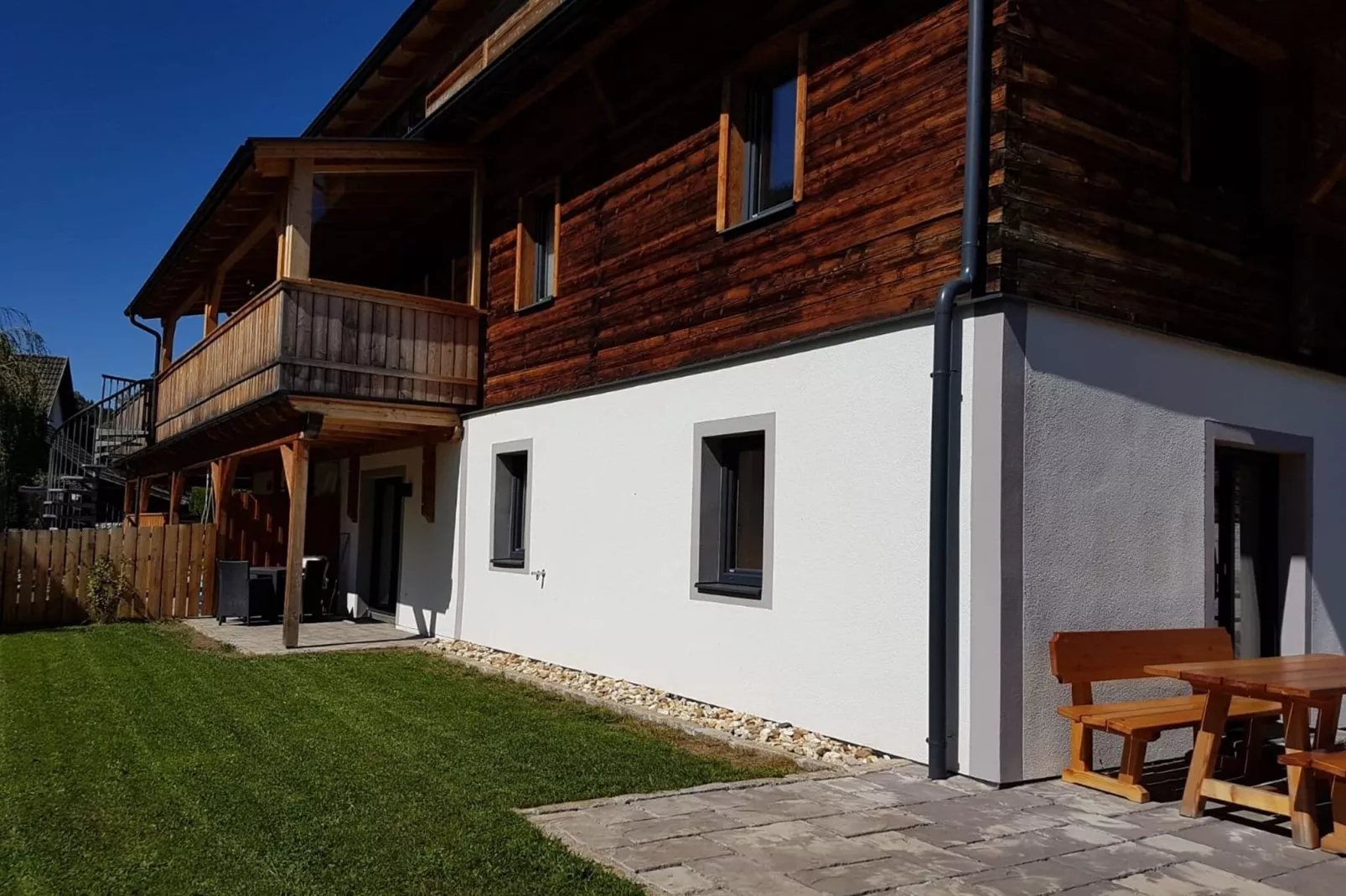 Maisonette Marijke-Gardens summer