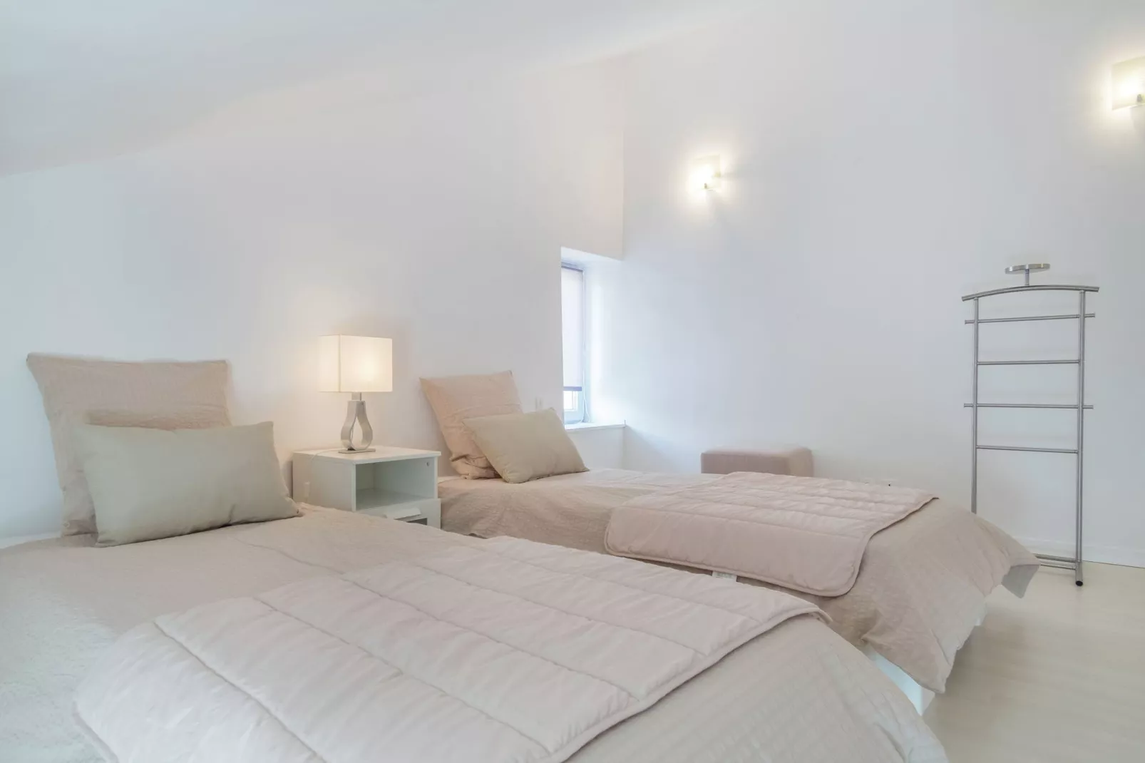 Maison de vacances Beaumont en Véron-Bedroom