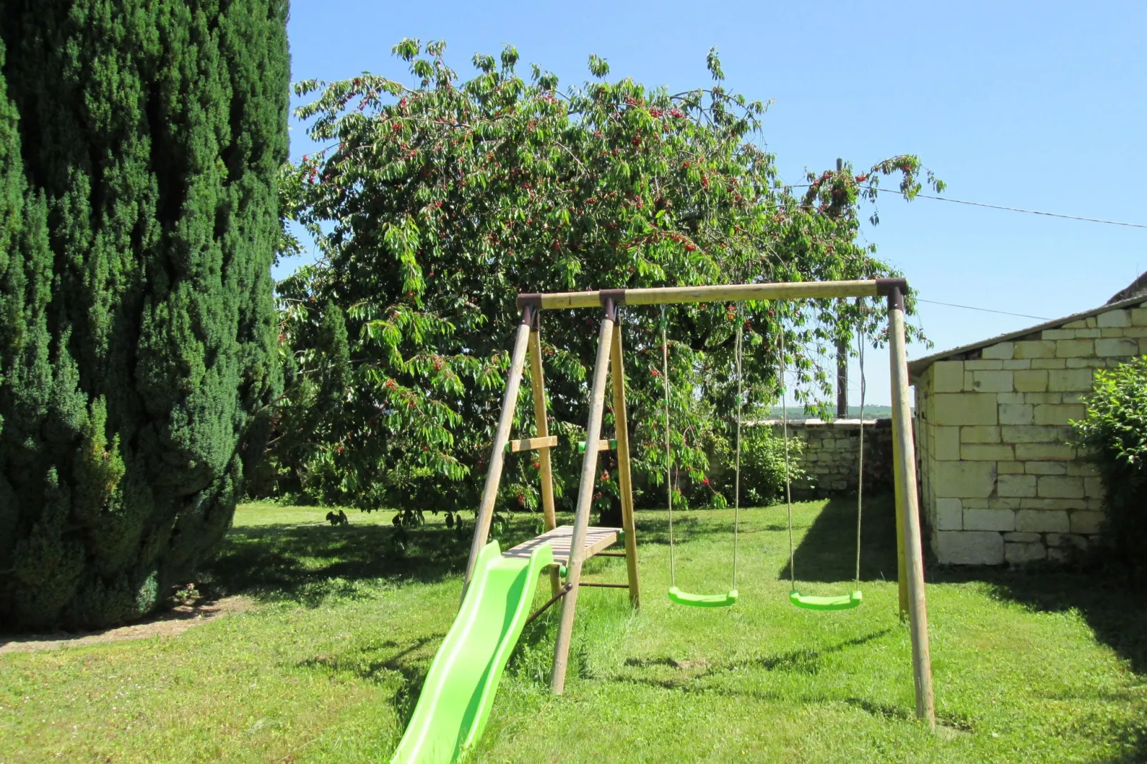 Domaine de Cessigny-Gardens summer