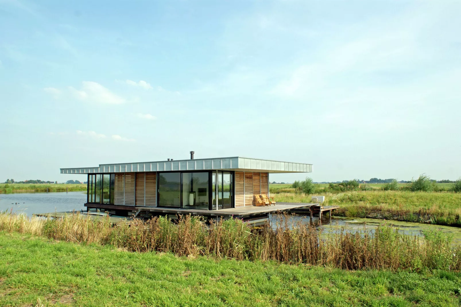 Watervilla de Blauwe Reiger-Außenbereich Sommer