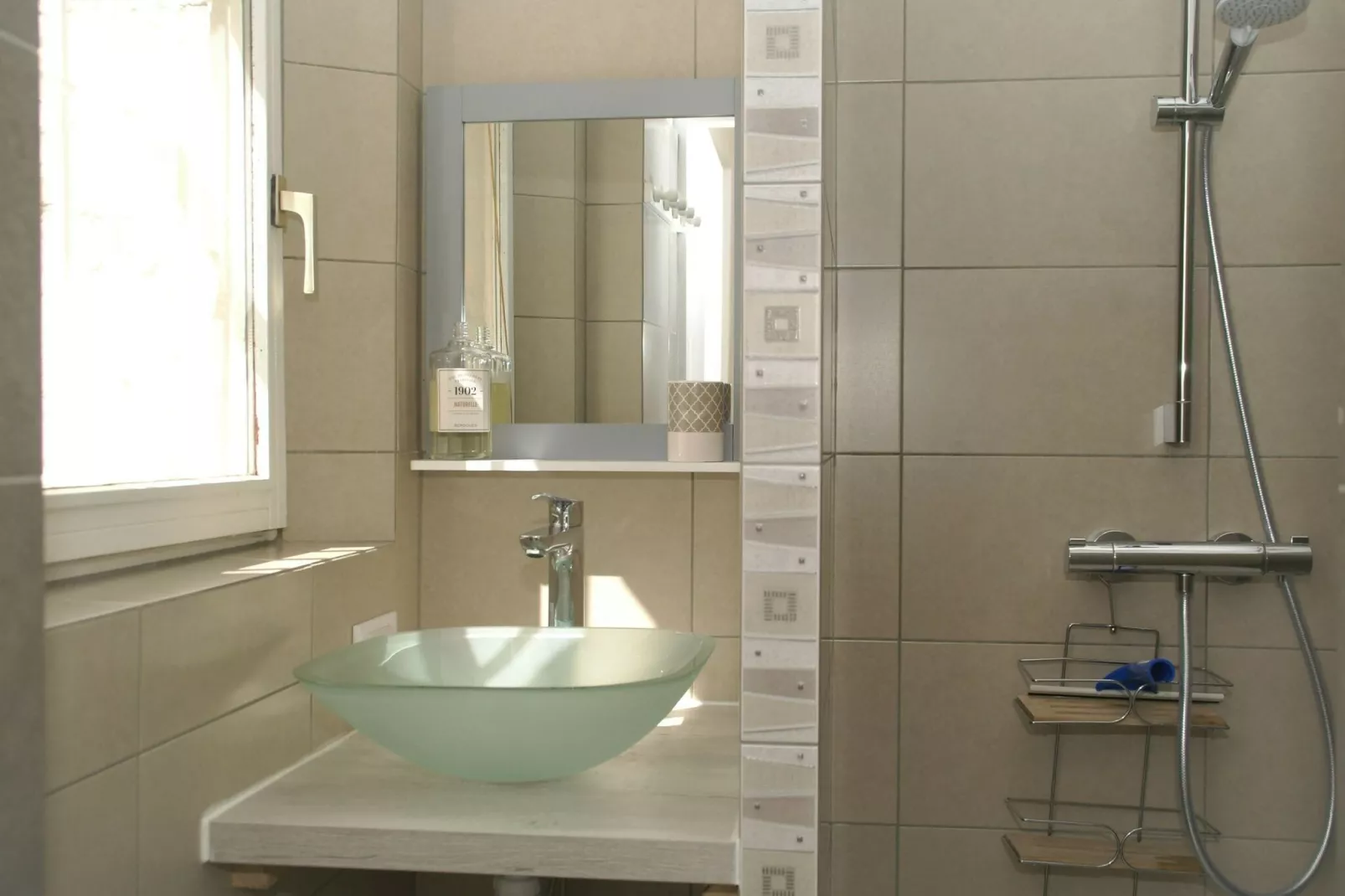 La Chiroquoise-Bathroom