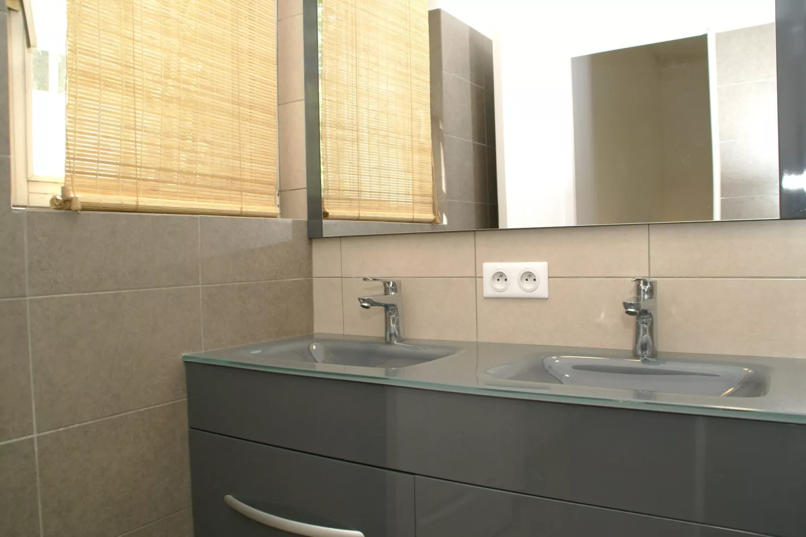 La Chiroquoise-Bathroom