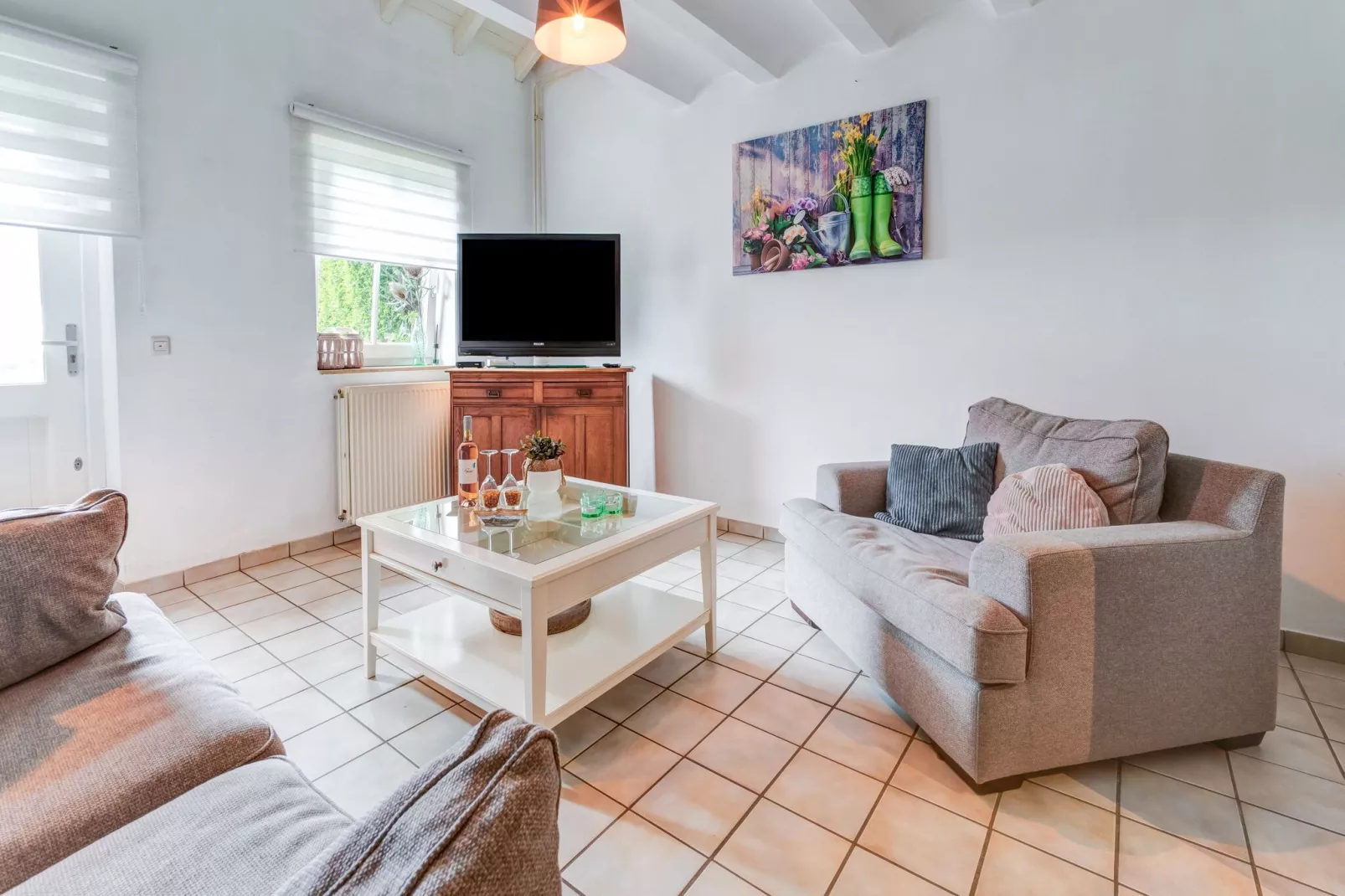 Valleyview Cottages - NR14-Living room