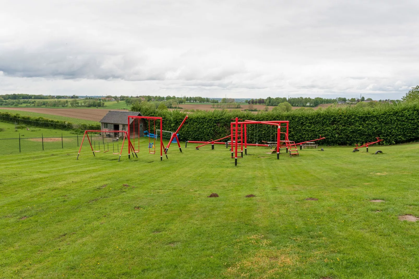 Valleyview Cottages - NR14-Gardens summer