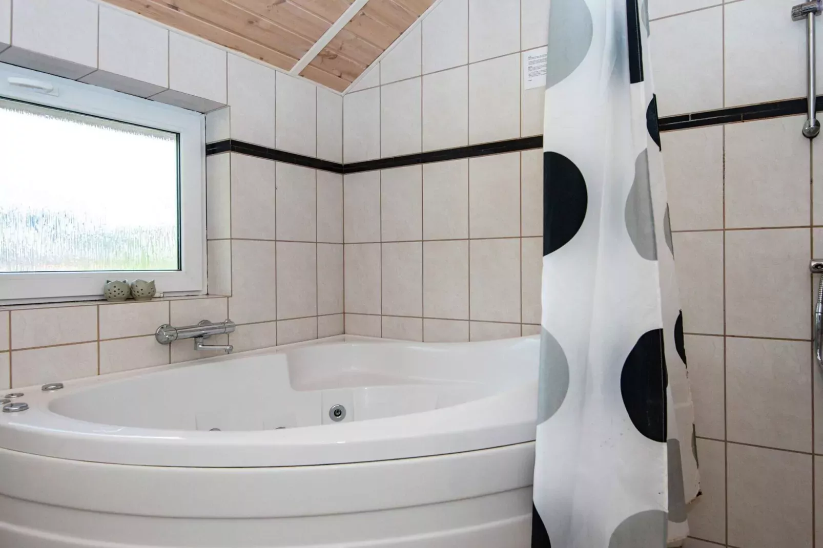 8 person holiday home in Oksbøl-By Traum