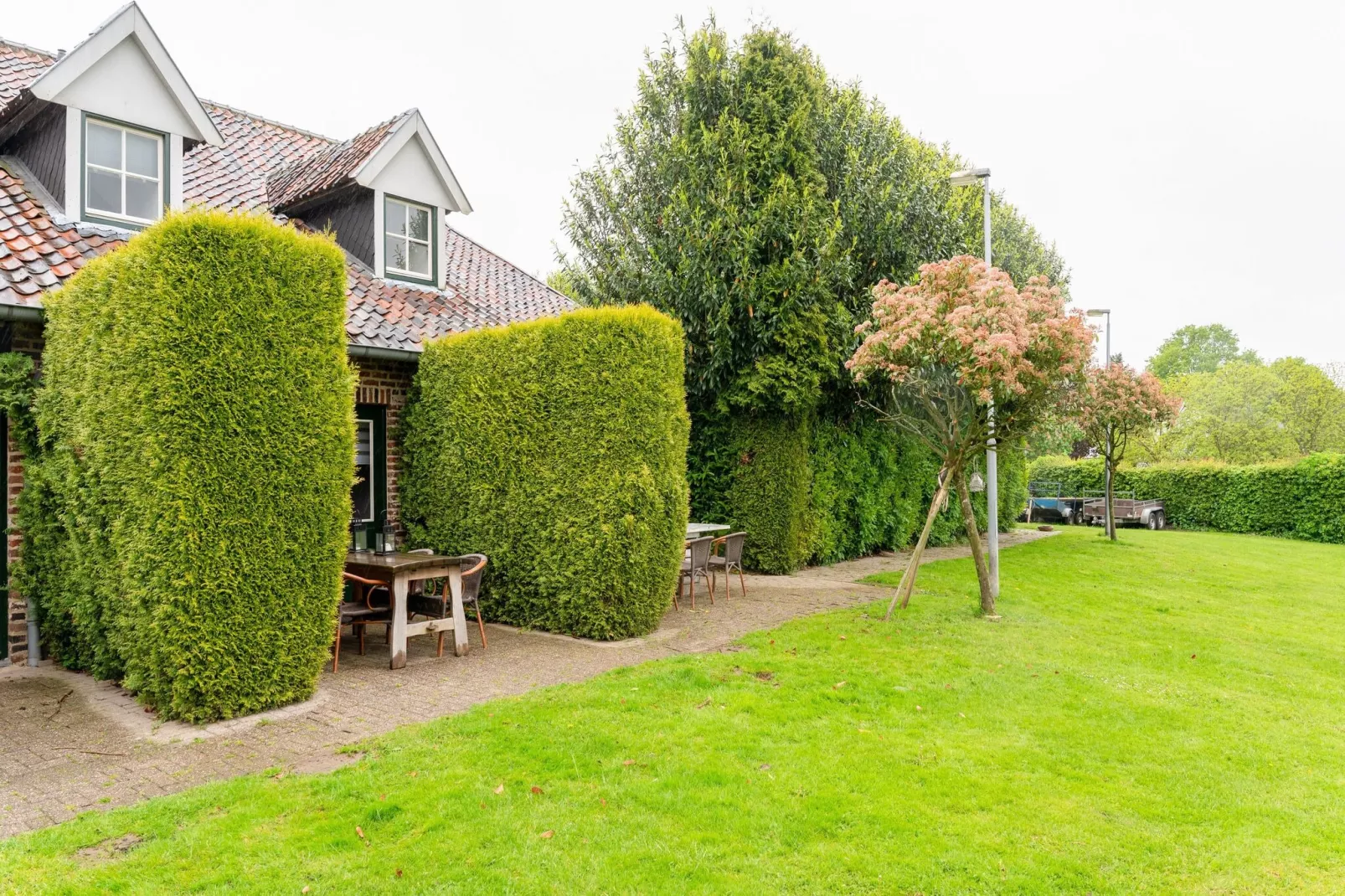 Valleyview Cottages - NR15-Exterior summer