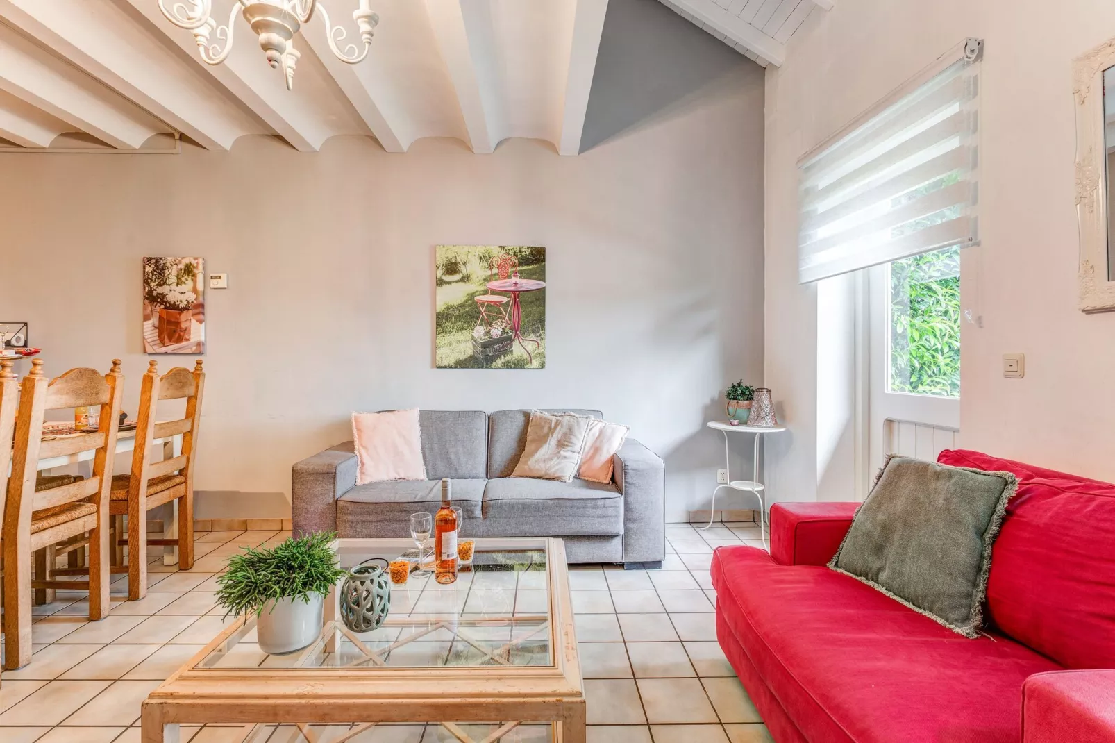 Valleyview Cottages - NR15-Living room