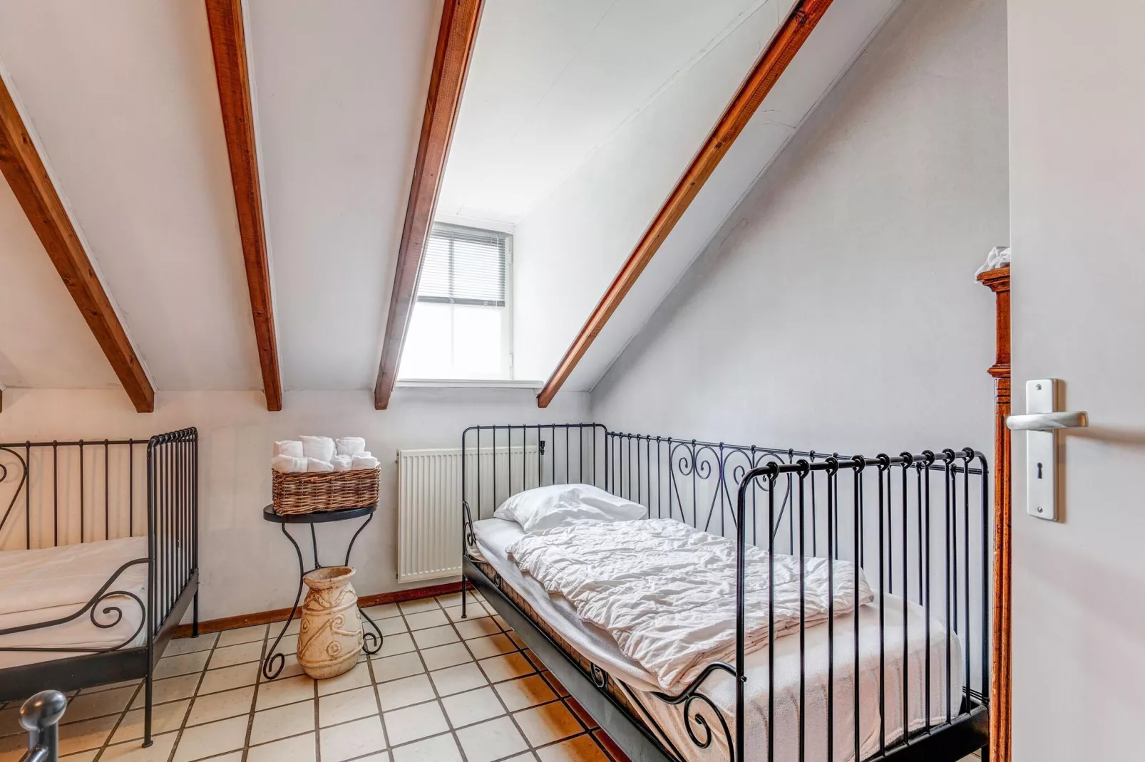 Valleyview Cottages - NR15-Bedroom