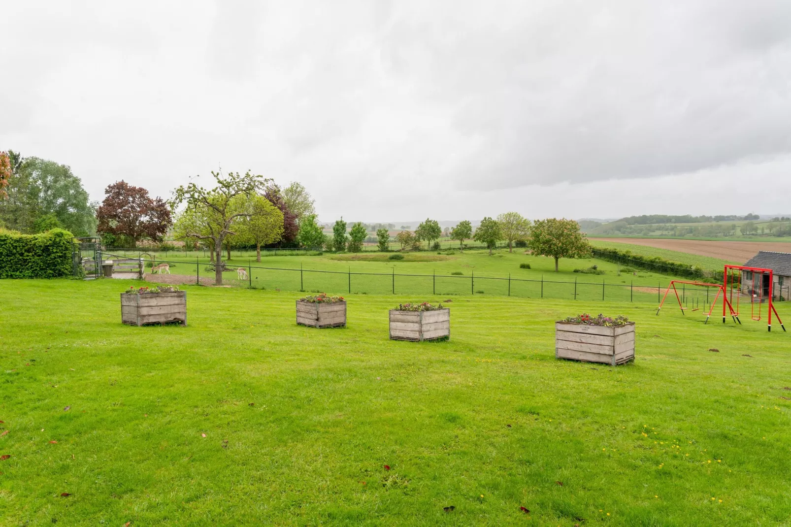 Valleyview Cottages - NR15-Areas summer 1km