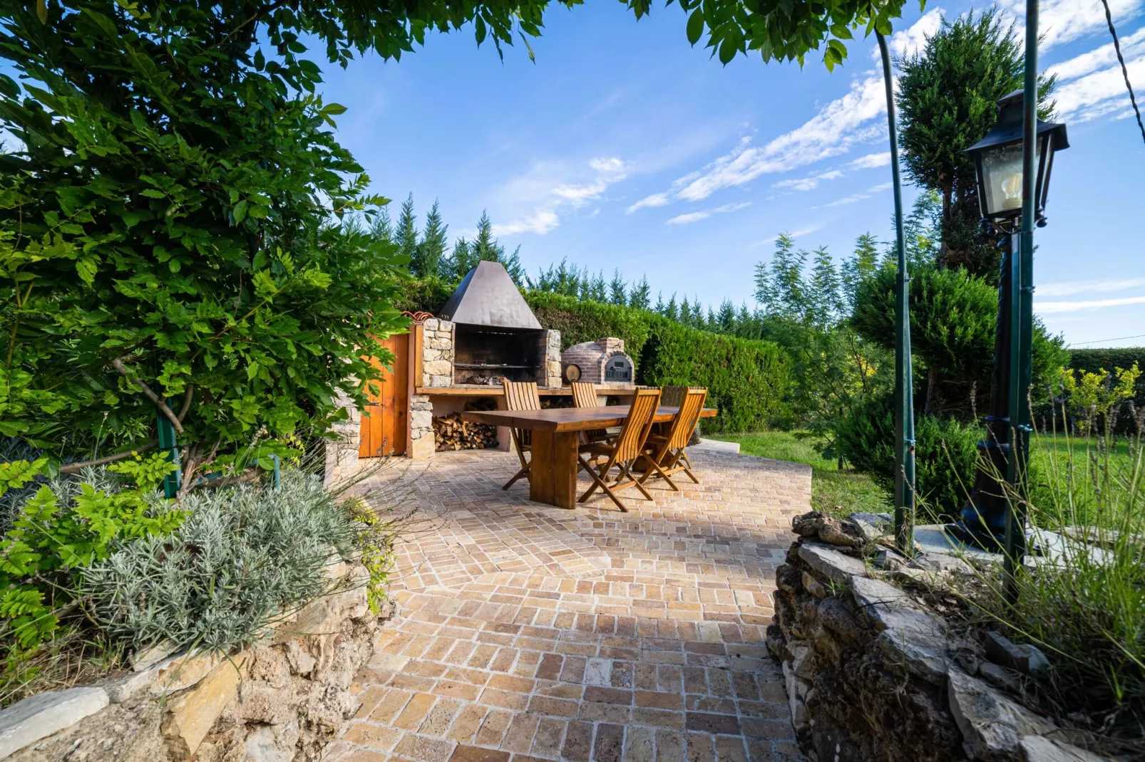 Villa Les Arcs sur Argens-Terrace balcony