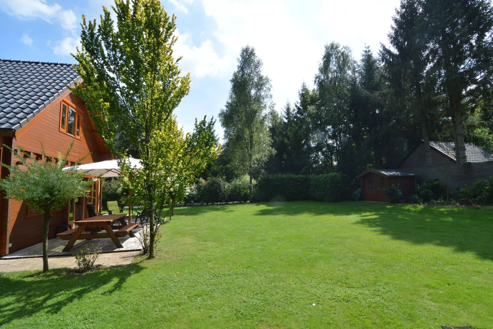 Villa Wisselse Veen-Gardens summer