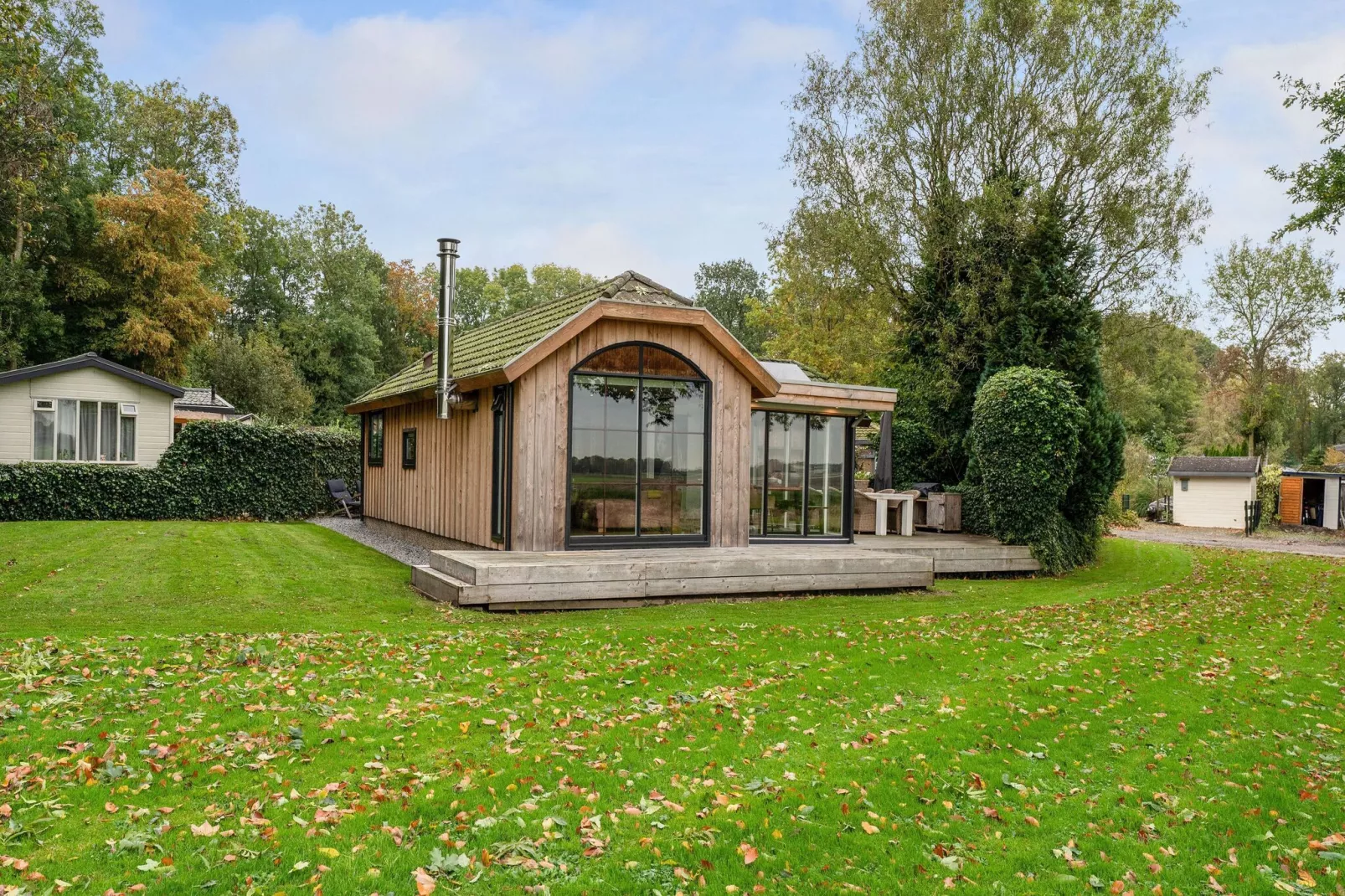 Lemmer Beauty-Exterior summer