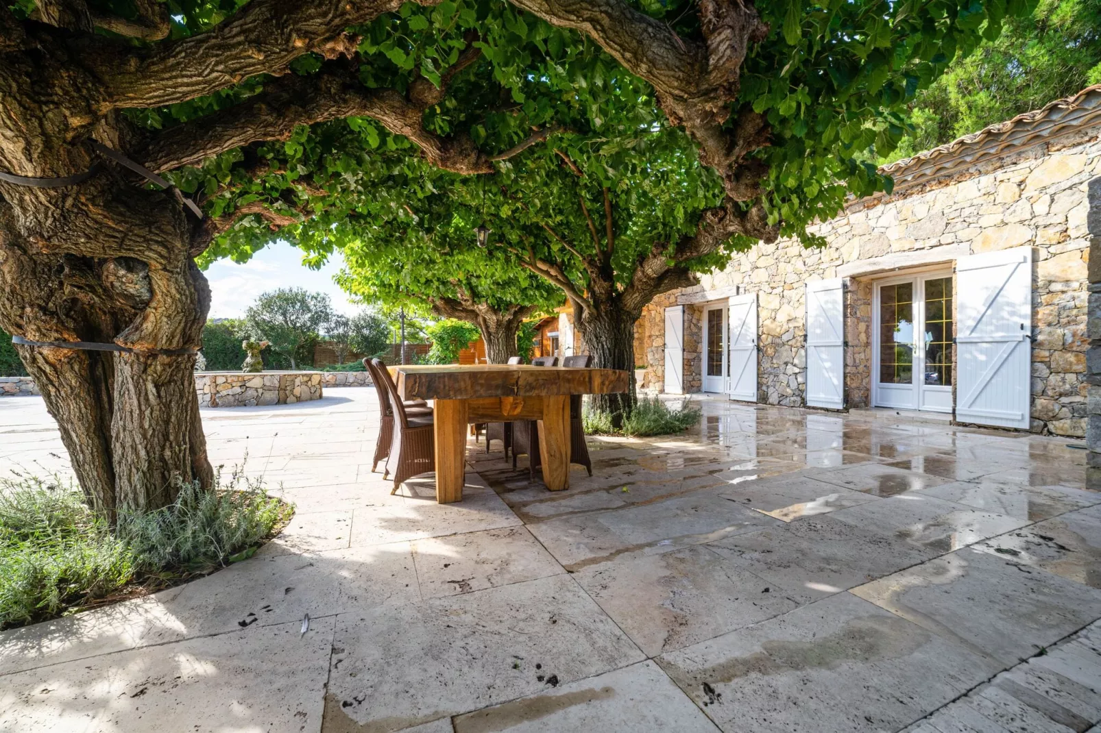 Villa Les Arcs sur Argens-Terrace balcony