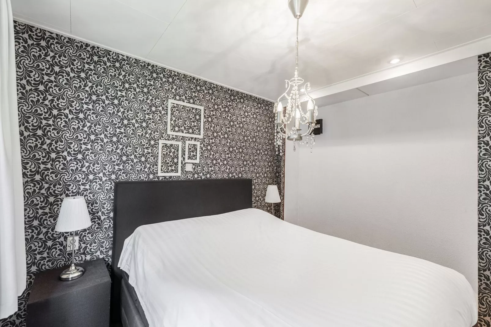 Lemmer Beauty-Bedroom
