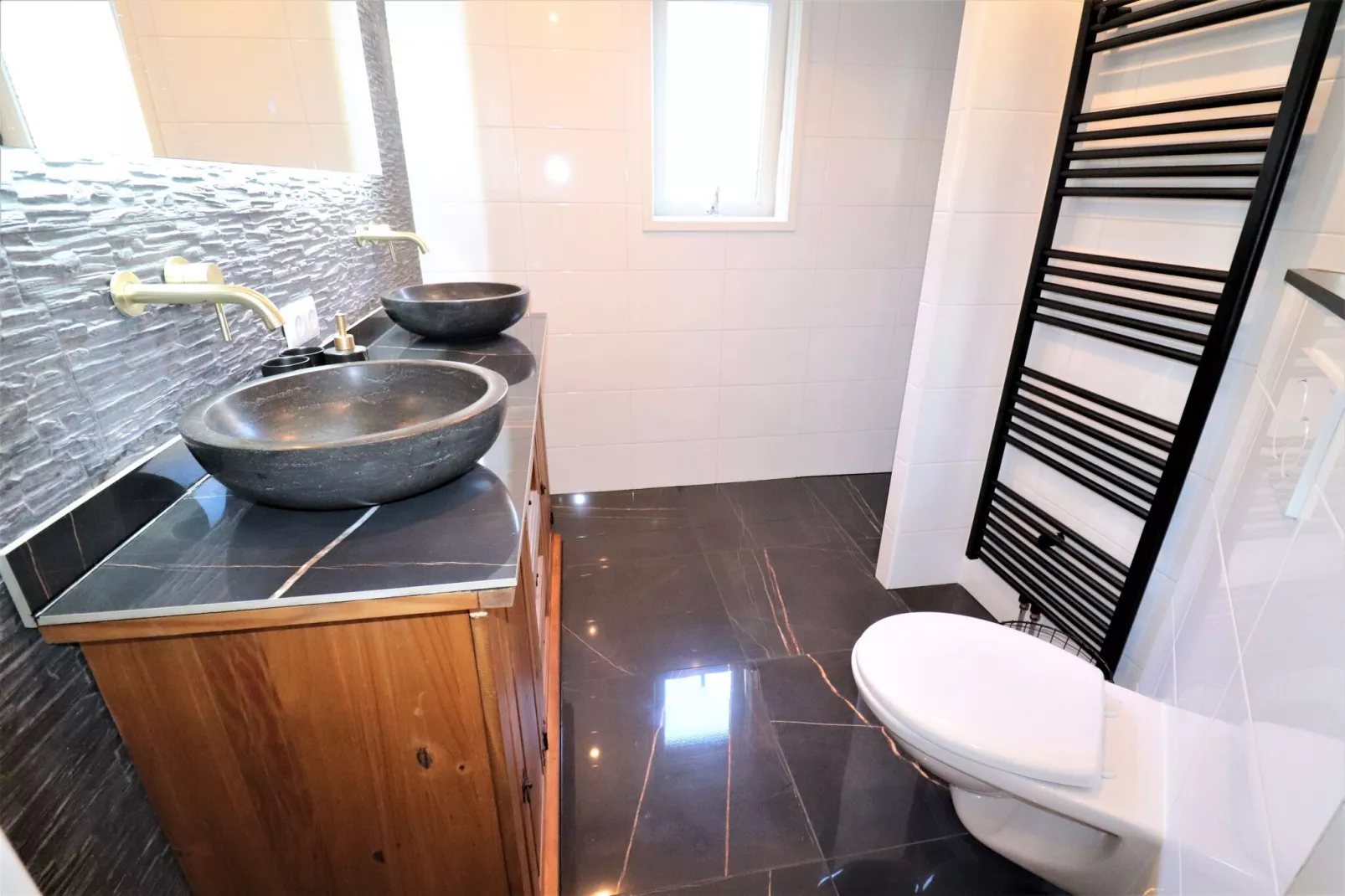 Lemmer Beauty-Bathroom