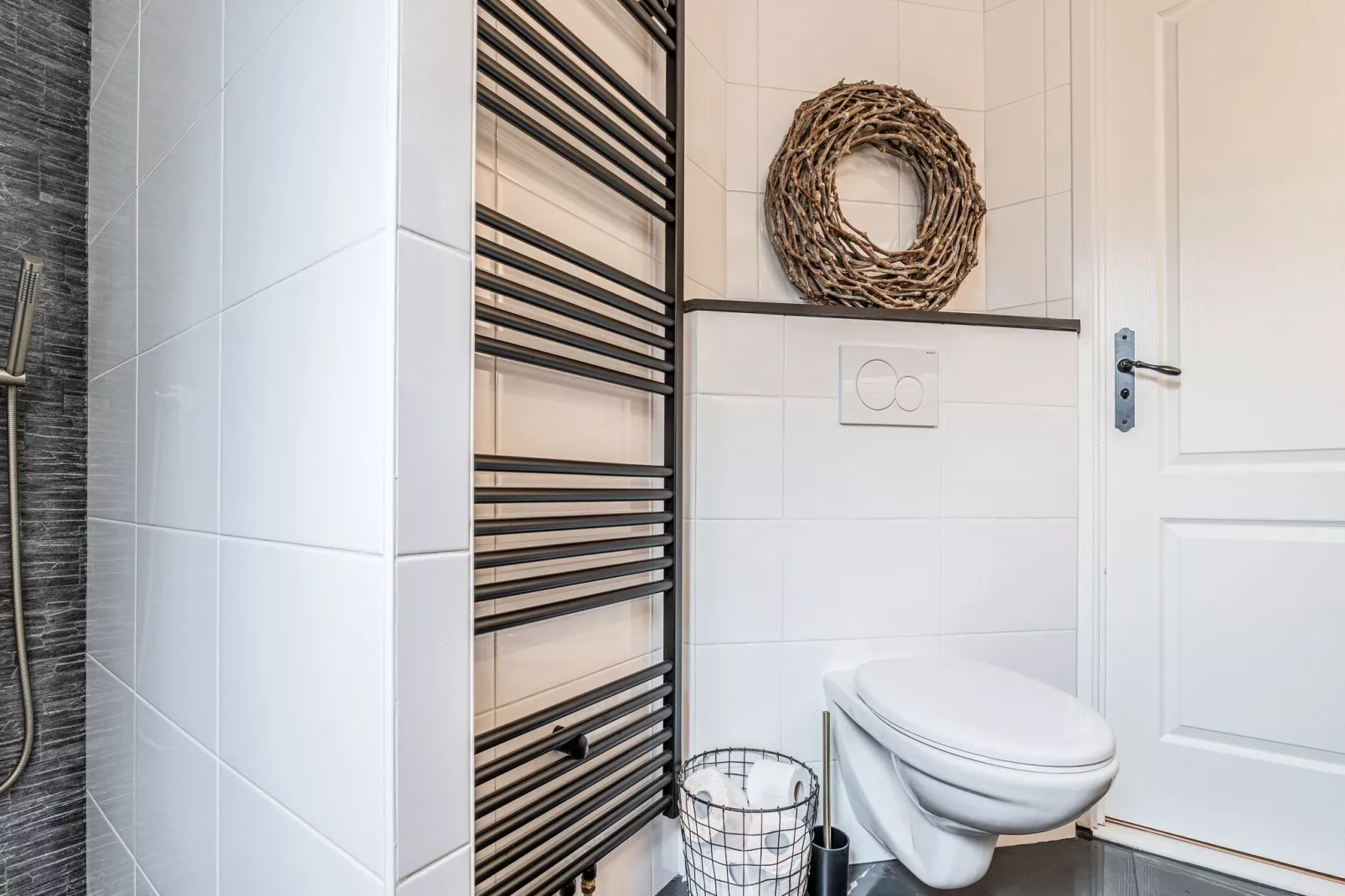 Lemmer Beauty-Bathroom