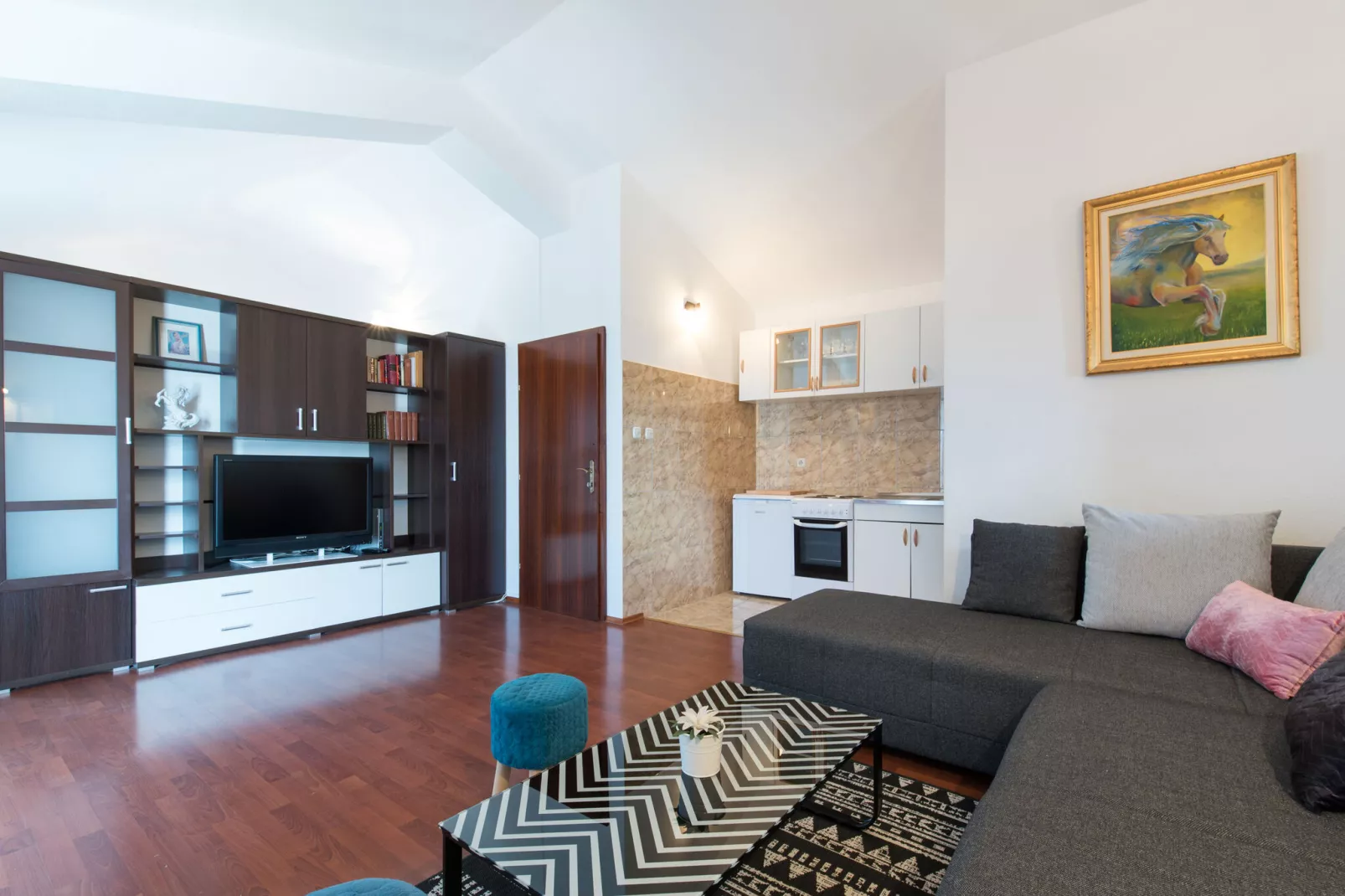 Villa Danica on the Hills-Salon