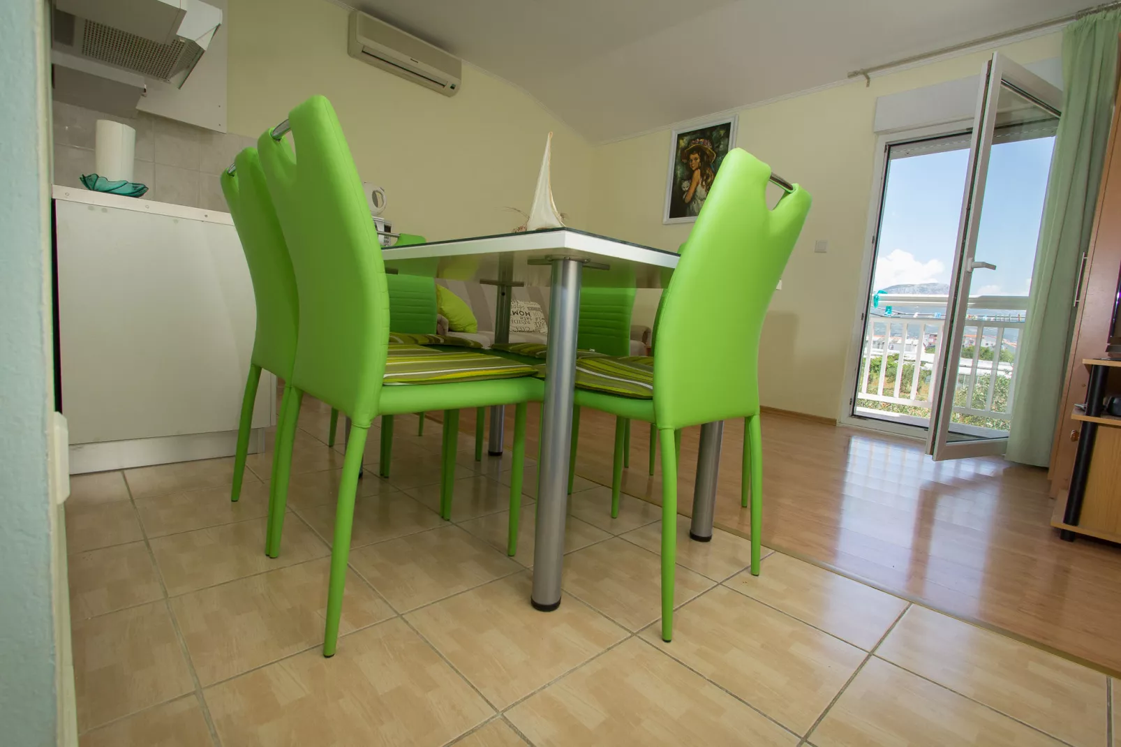 Apartment Penic-Dining room