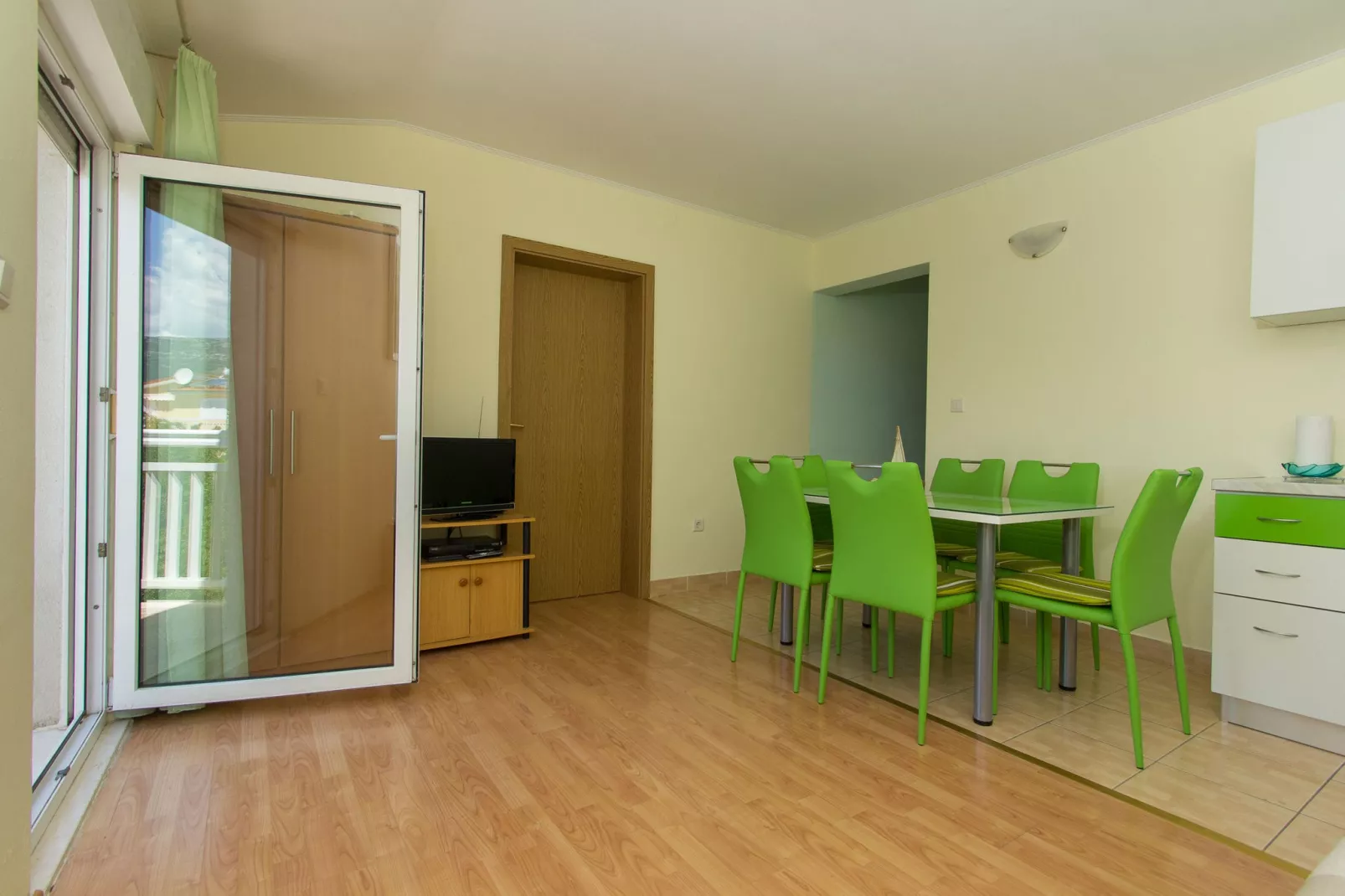Apartment Penic-Dining room