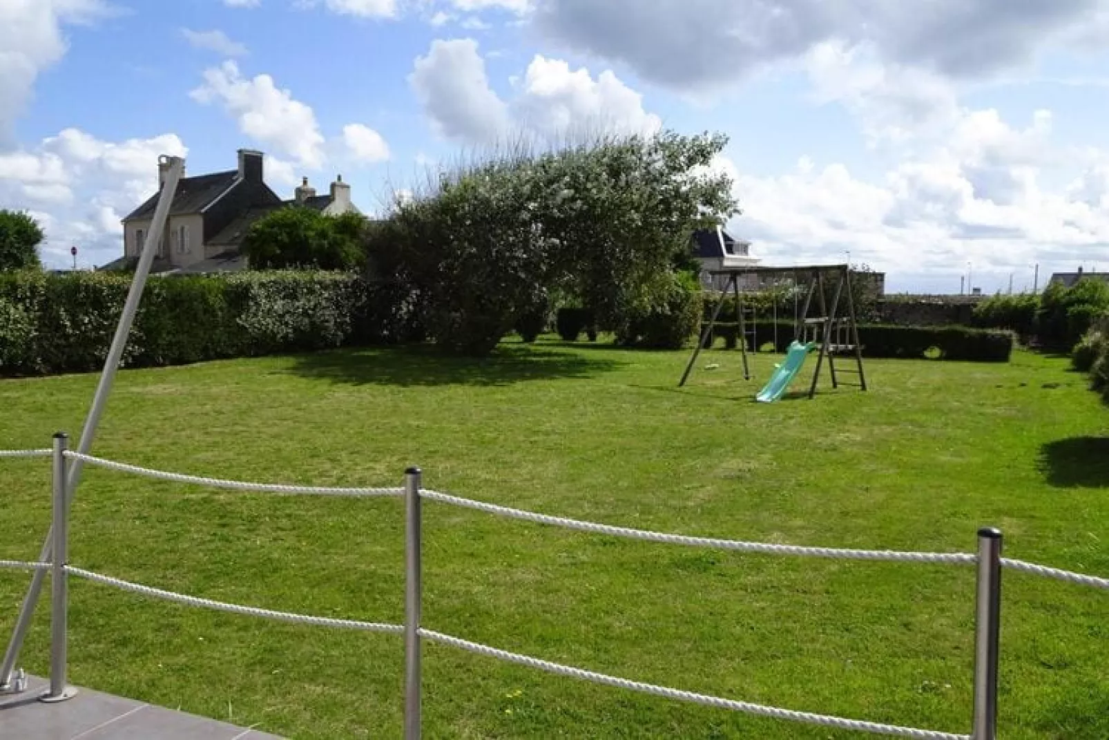 Holiday home Saint-Marcouf-Jardin d'été