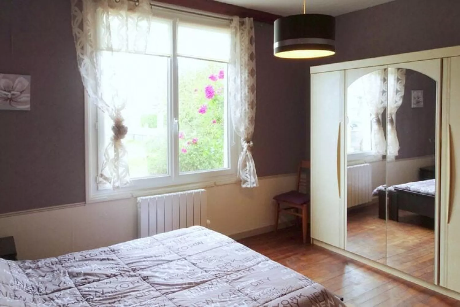 Holiday home St Martin-de-Bréhal-Schlafzimmer