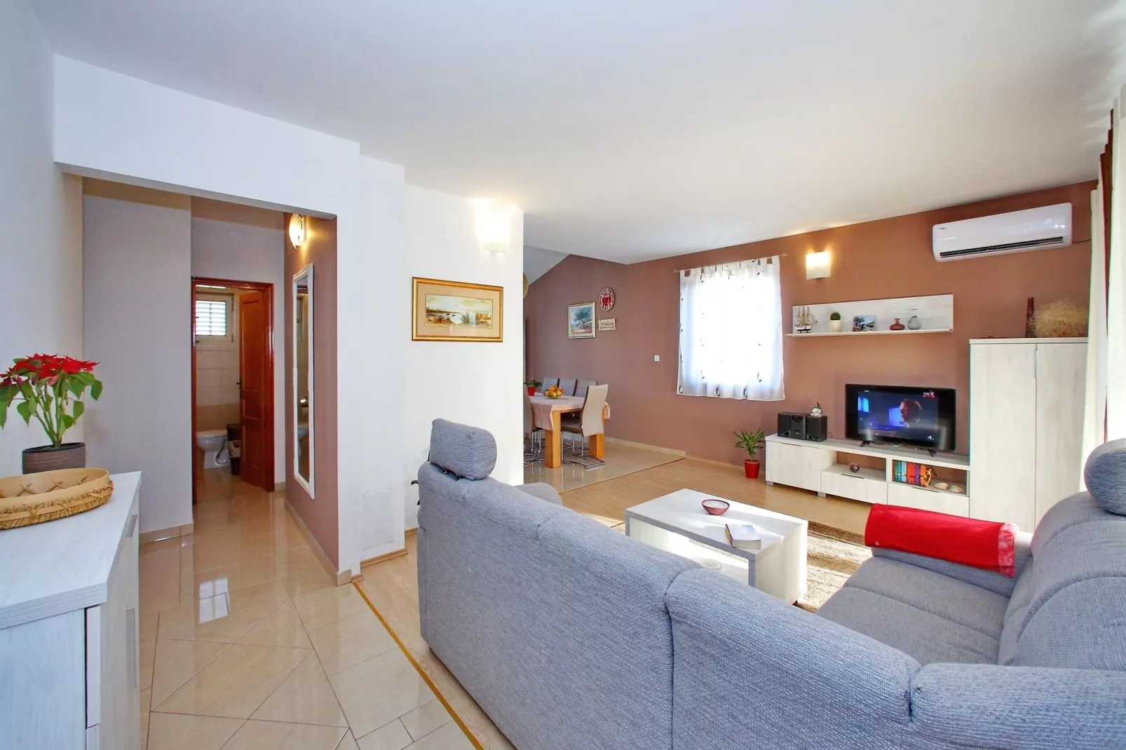 Apartment Palma-Living room