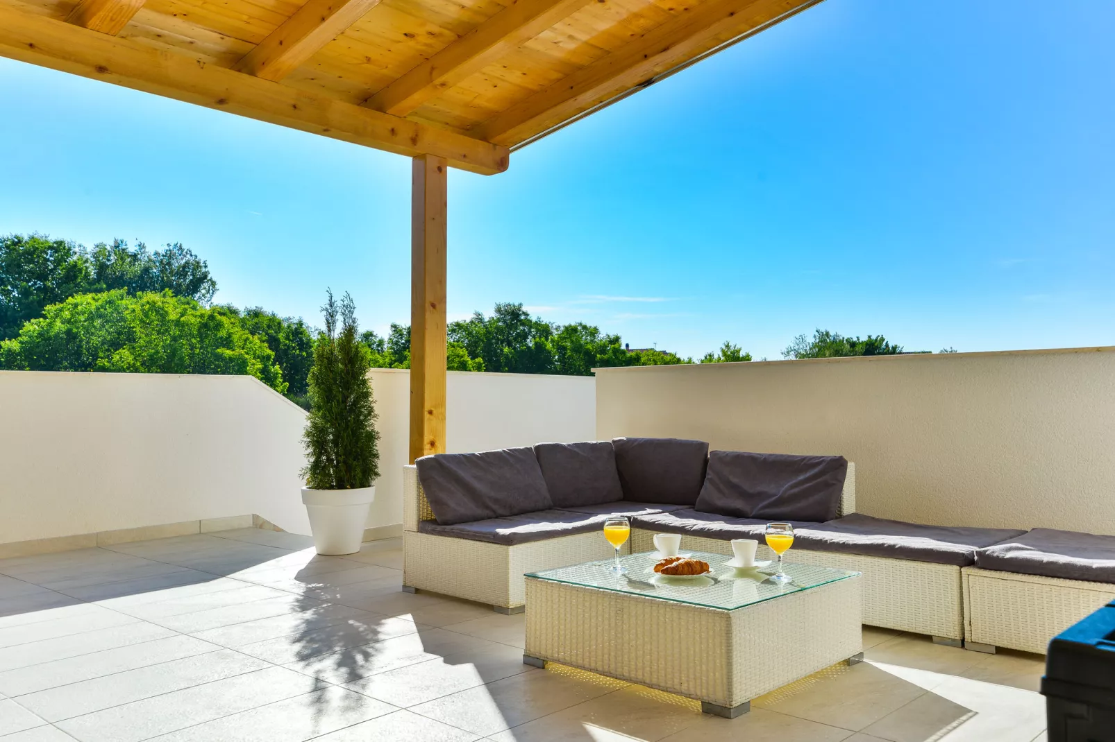 Villa Roko-Terrace balcony