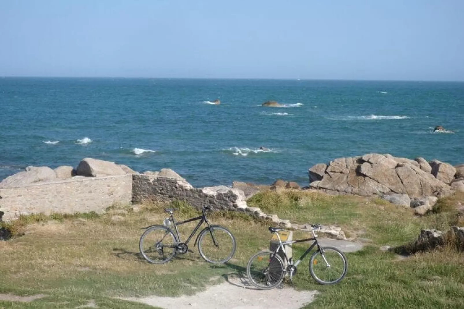 Semi-detached house Bréhal-Areas summer 5km