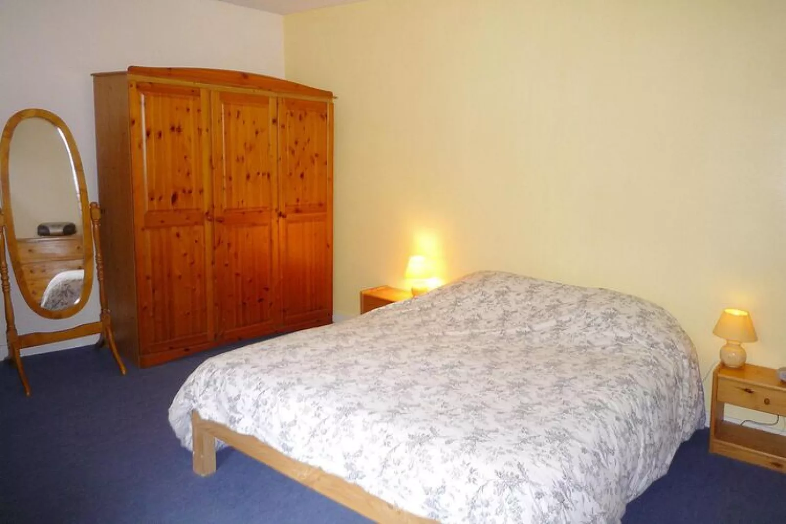 Semi-detached house St Sauveur-le-Vicomte--Bedroom