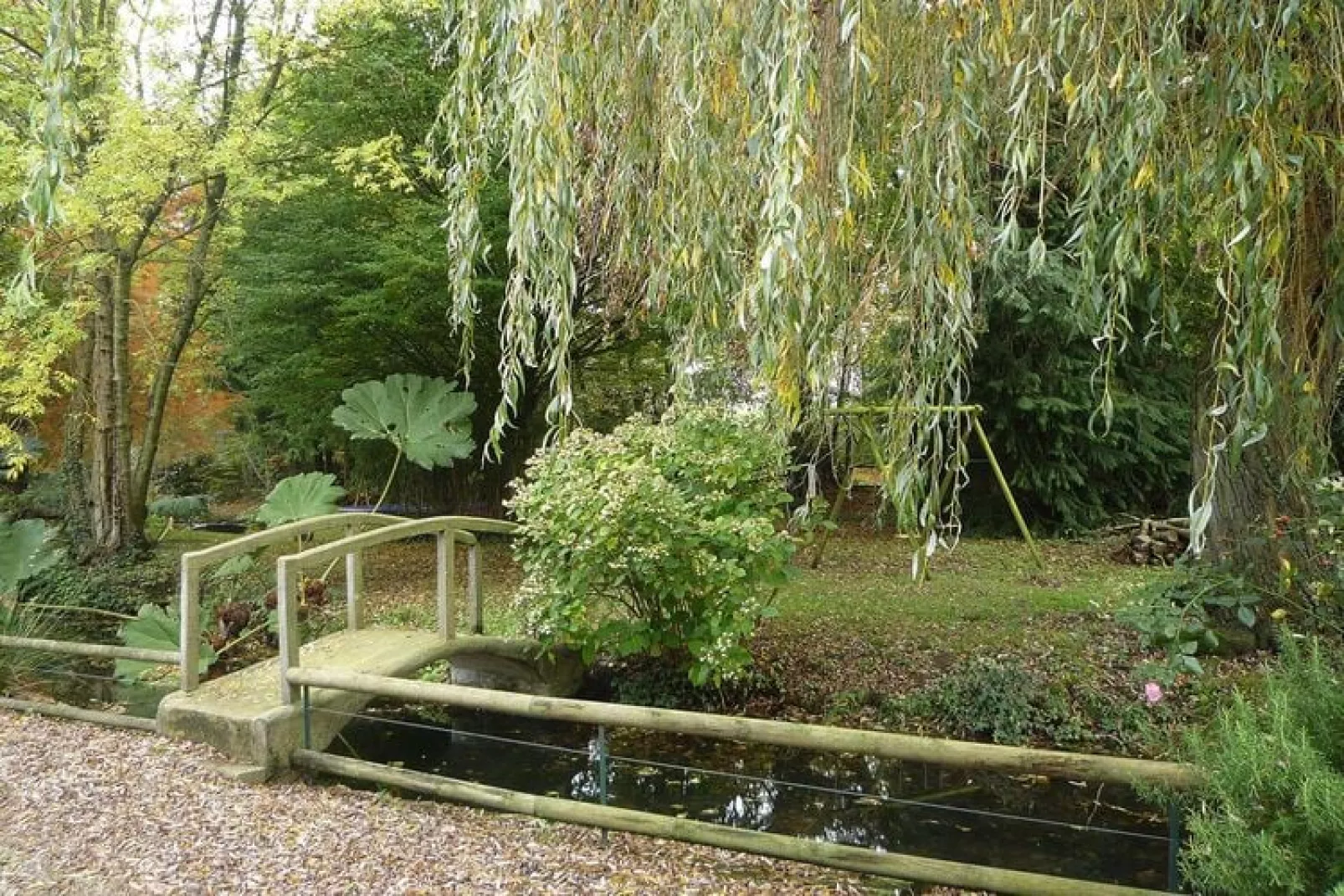 Semi-detached house St Sauveur-le-Vicomte--Gardens summer