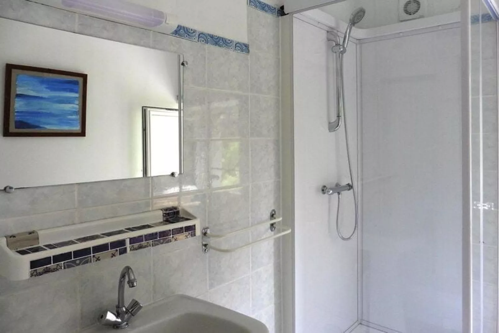 Semi-detached house St Sauveur-le-Vicomte-Bathroom