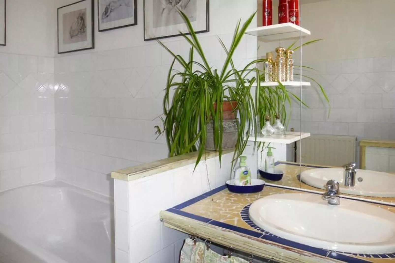 Holiday home Denneville-Bathroom