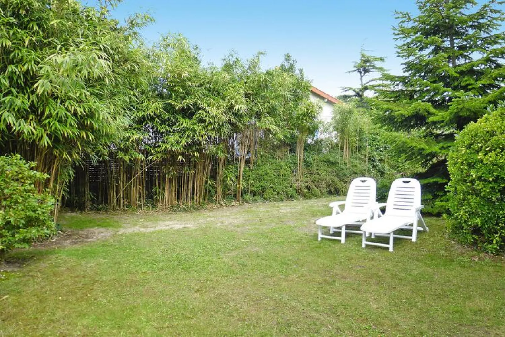 Holiday home Denneville-Gardens in summer
