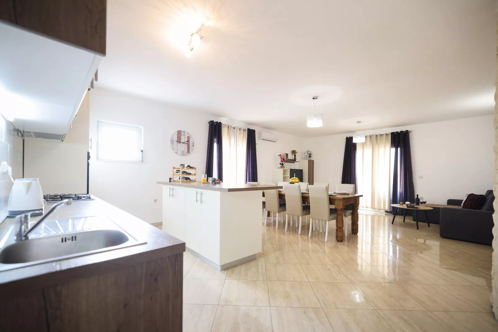 Holiday home Branko-Dining room