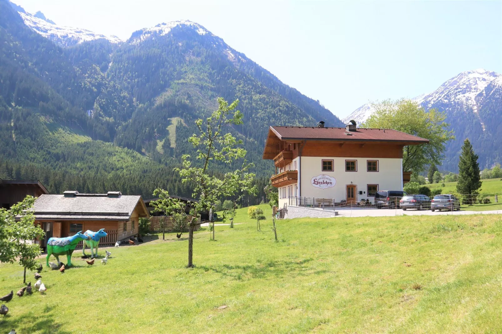 Edenlehen - Wasserfall-Exterior summer