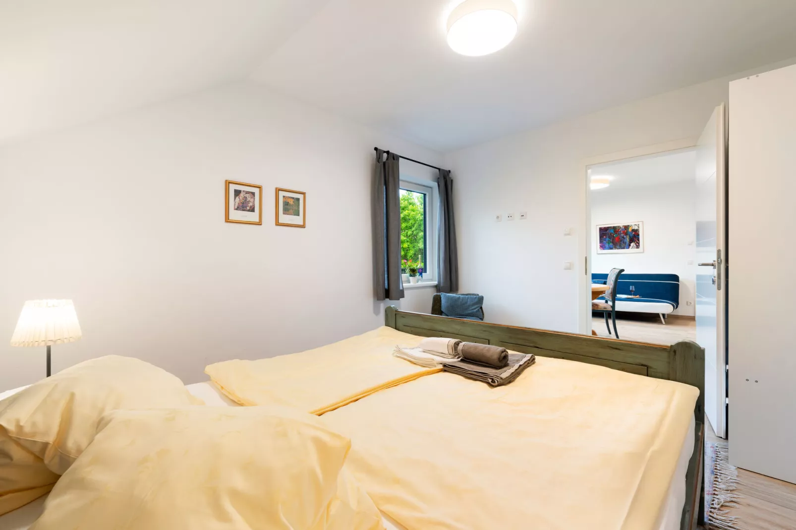Corinna-Bedroom