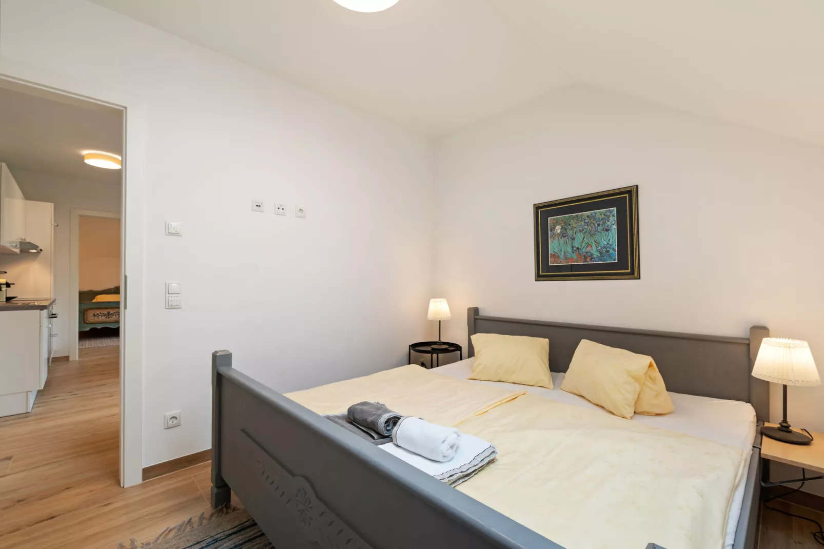 Corinna-Bedroom