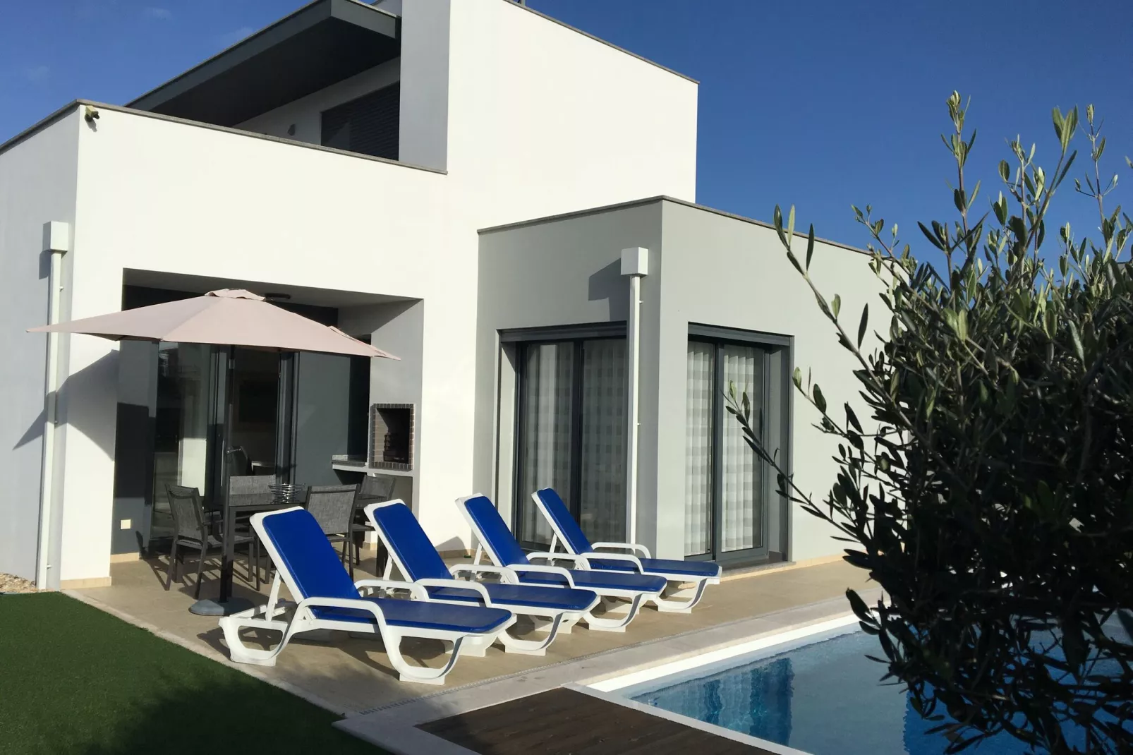 Villa Mar e Lagoa-Terrace balcony