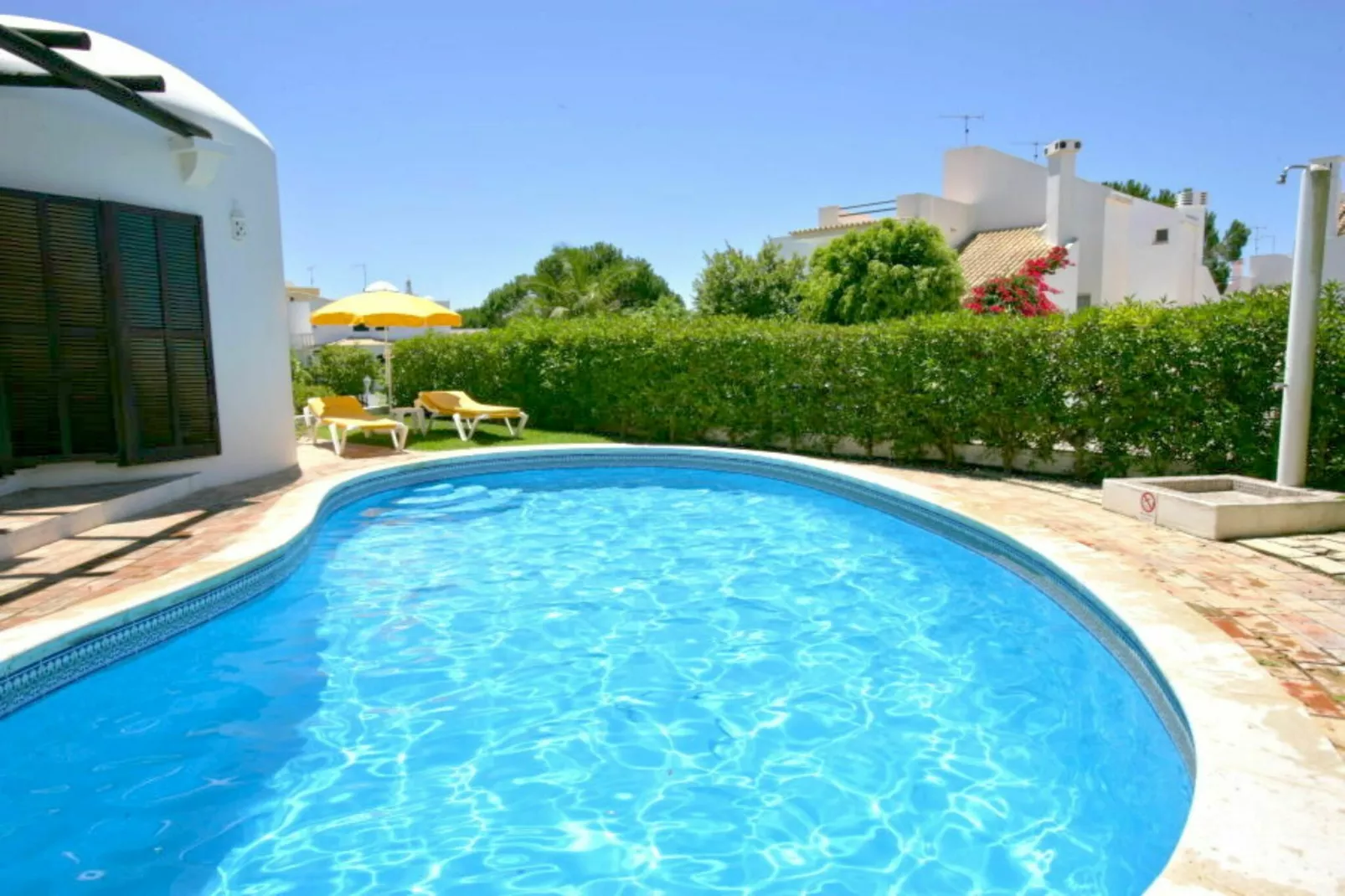 Villa Luisa-Schwimmbad