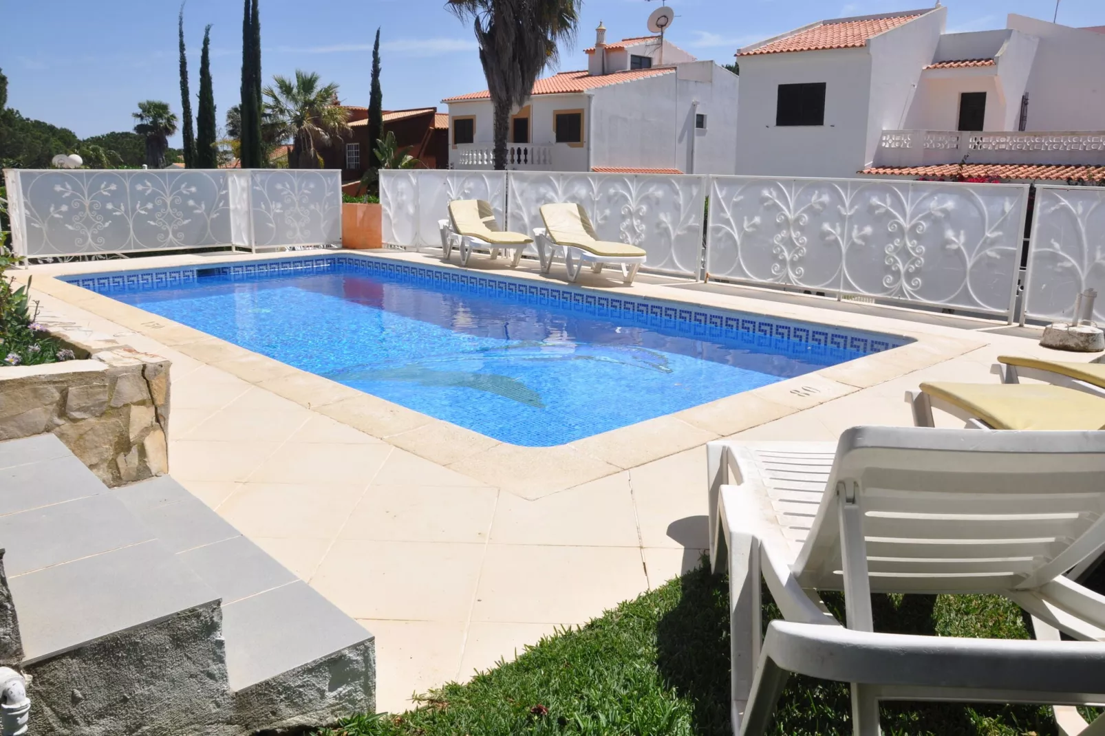 Paloma-Pool