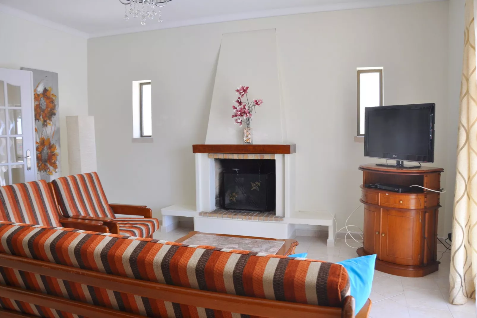 Paloma-Living room